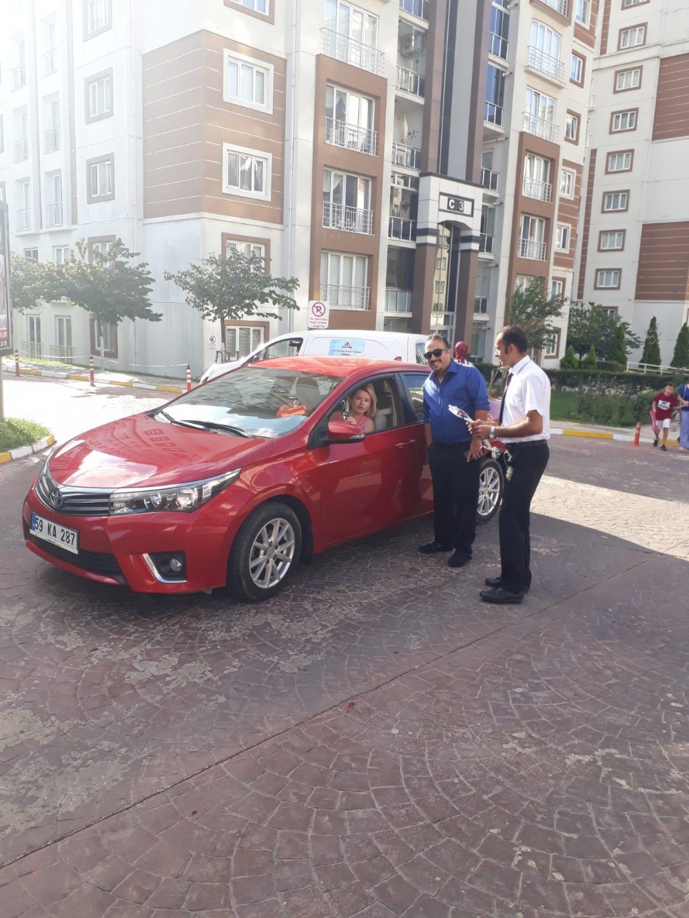 Sitemiz Ergene Vadisi Adnan Doğu Caddesi Lüx Daire Havuzlu